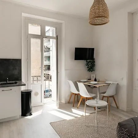 Charmant Studio Arbore Et Climatise Carcassonne Exterior photo