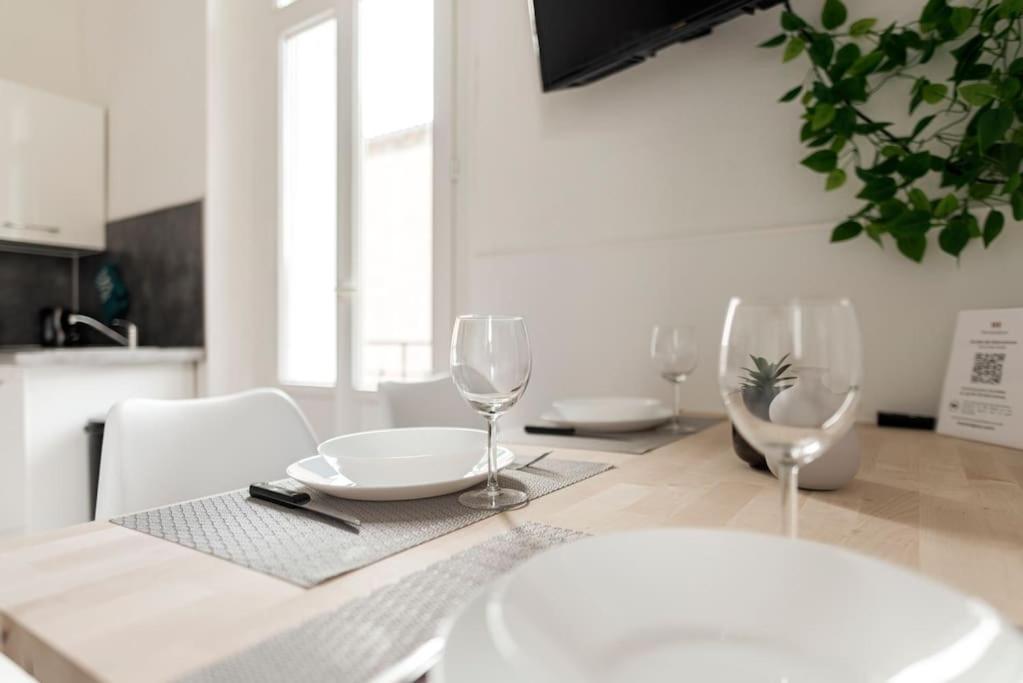 Arbore Et Climatise Apartment *