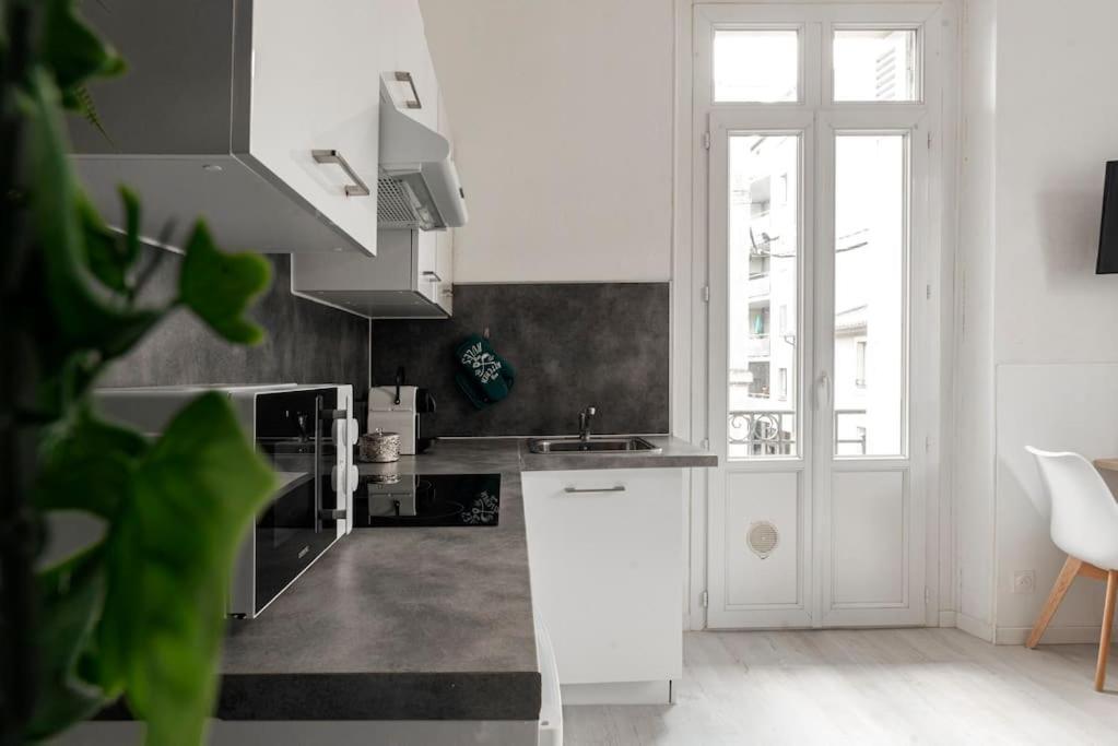 Arbore Et Climatise Apartment *